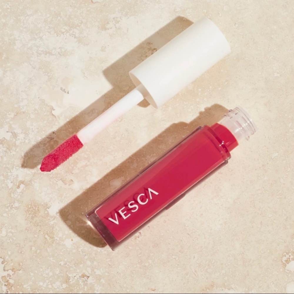 Lush Glow Creamy Lip Oil in Orchid